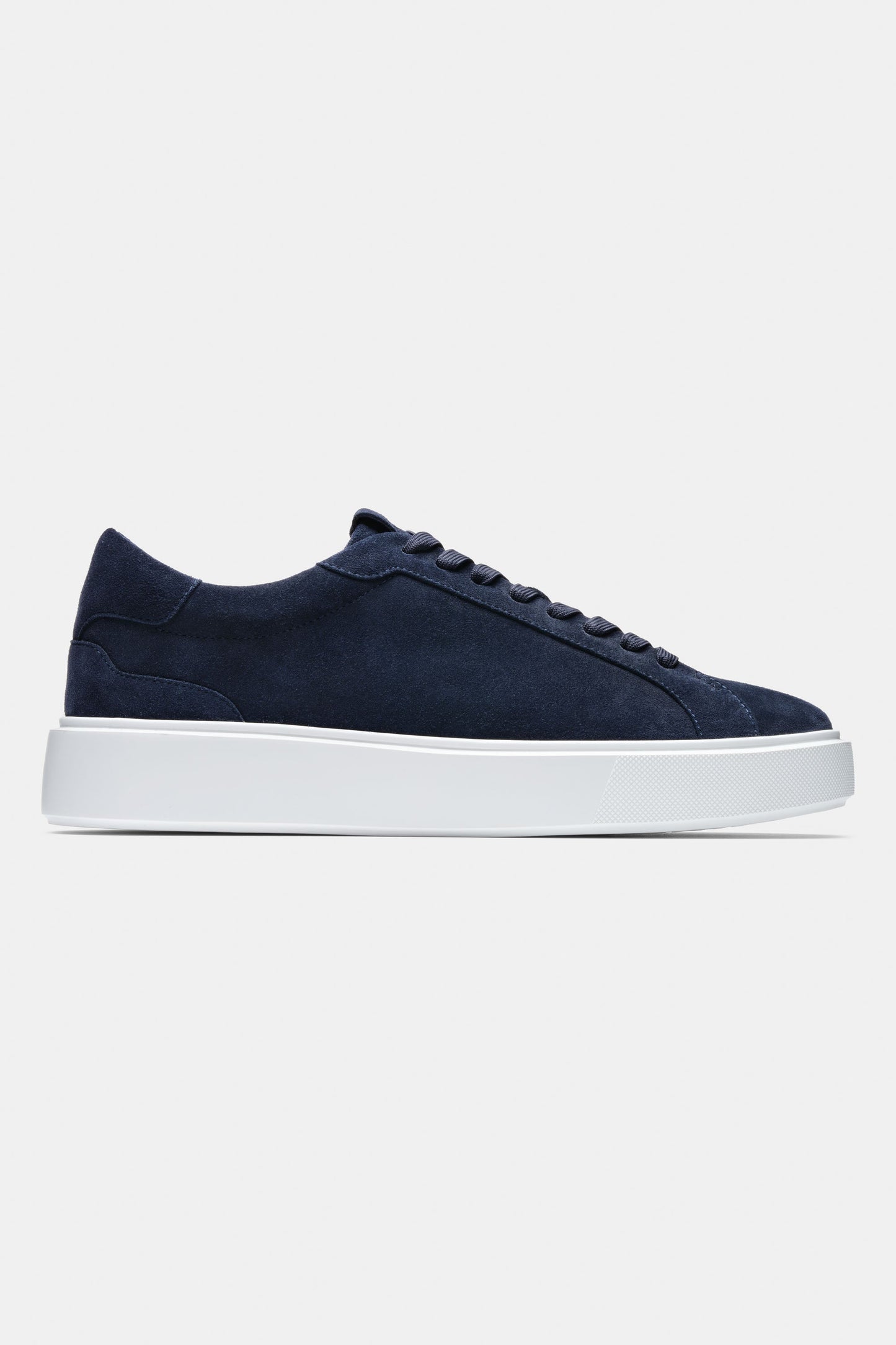 DER KLASSISCHE WILDLEDER-SNEAKER
