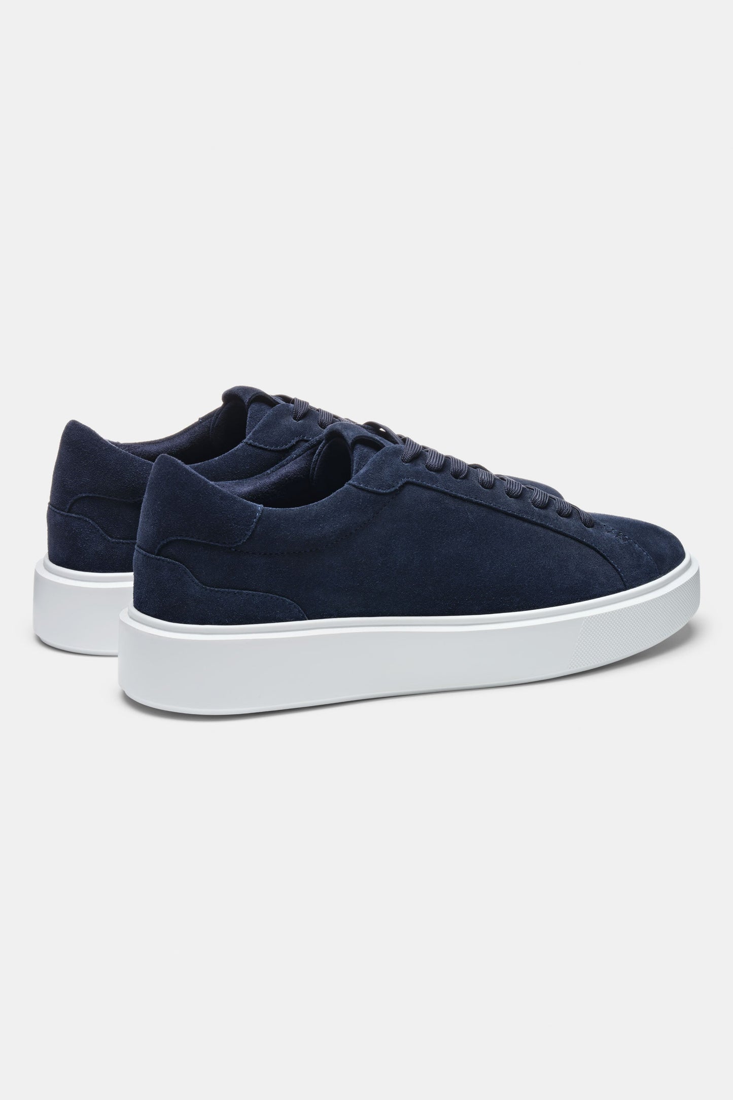 DER KLASSISCHE WILDLEDER-SNEAKER