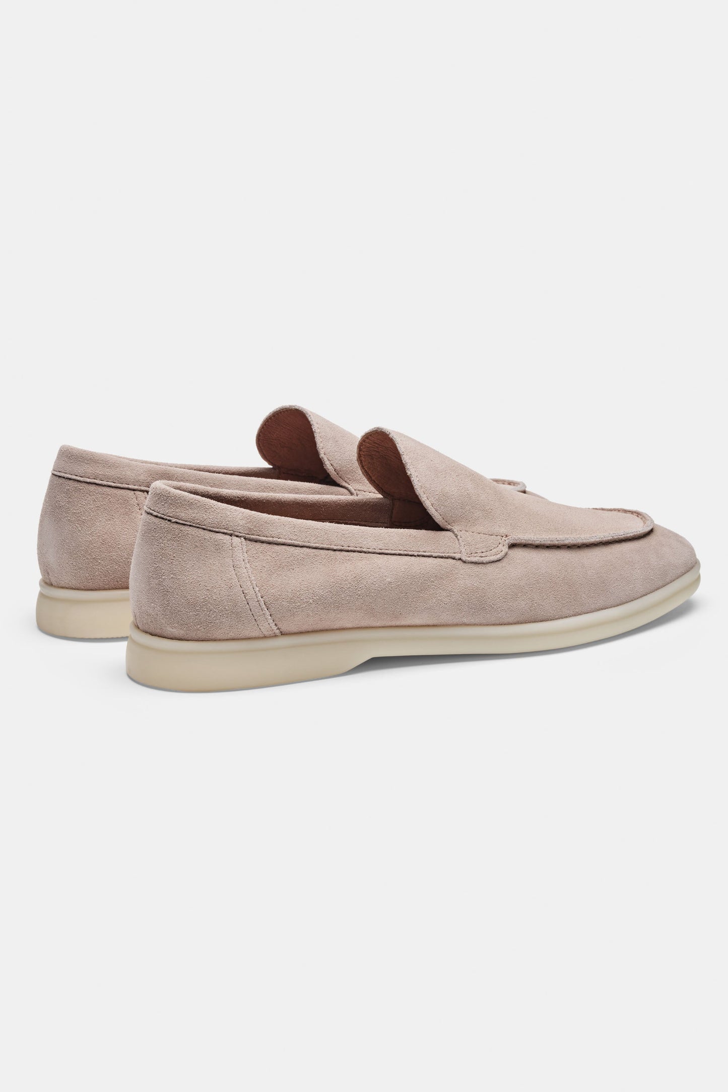 DER KLASSISCHE WILDLEDER-LOAFER