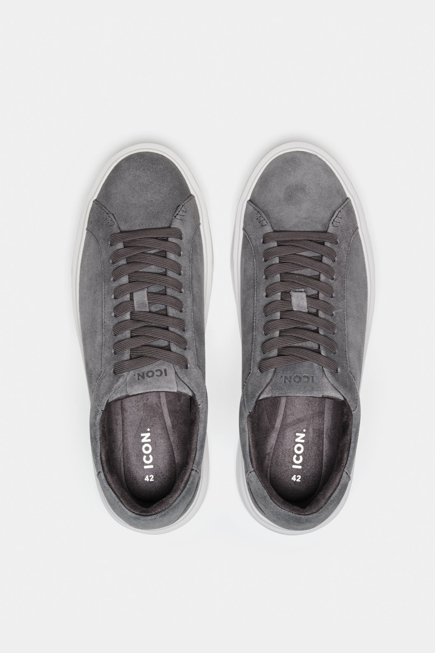 DER KLASSISCHE WILDLEDER-SNEAKER