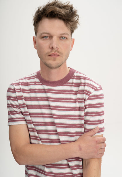 T-Shirt Modell AVAN Stripes