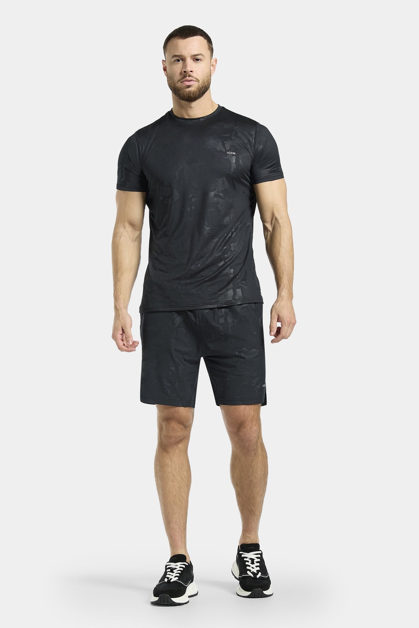 DIE ACTIVE CAMO 7" SHORTS