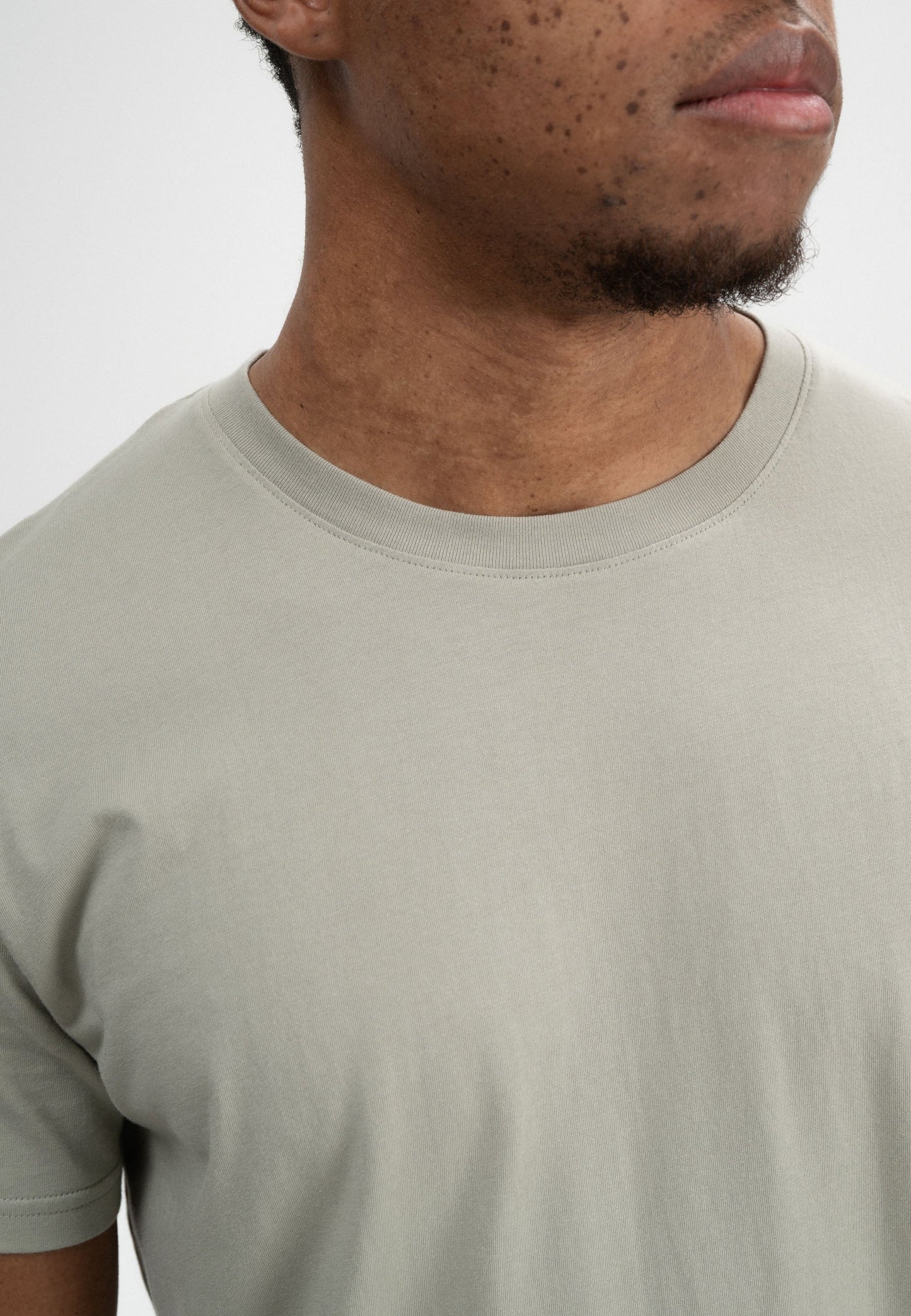 T-Shirt Stil SADHIL